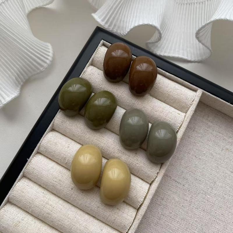 Chunky Resin Semi-Circle Earrings Exquisite Vintage Geometric Ellipse Studs Hypoallergenic for Wedding Guest Outfit Female Jewelry
