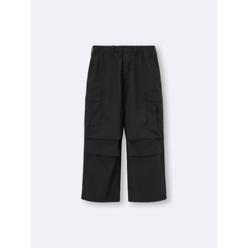 GU by Uniqlo Super Wide Cargo Pants