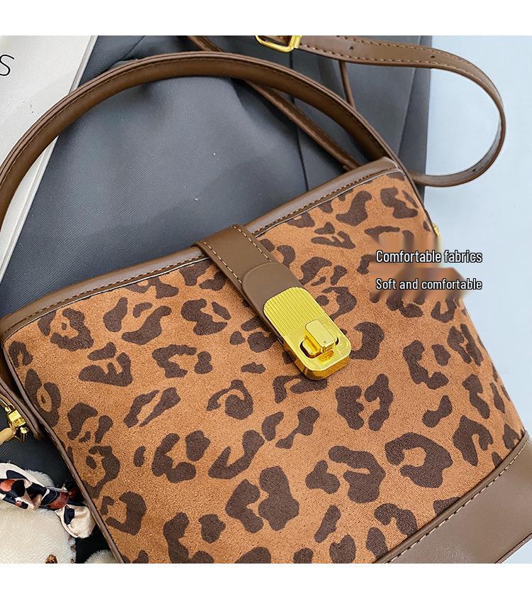 Women's 2025 High-End Commuting Crossbody Handbag - Small, Elegant Bucket Style