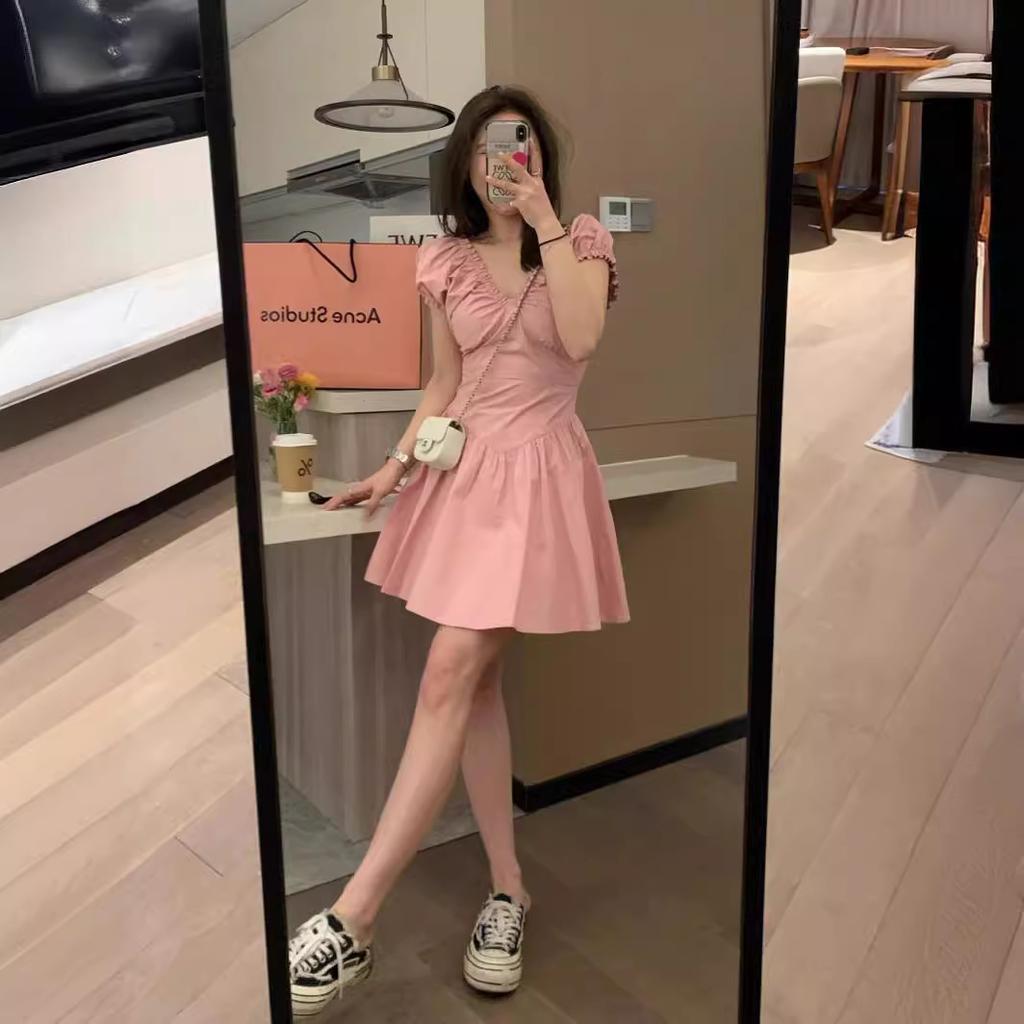 Pink slim V-neck bubble sleeve dress summer new design pleated Spice Girl French short skirt