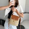 Letní patchworkový design Dámské slaměné tašky přes rameno Ležérní všestranná dámská plážová crossbody taška Jednoduchá dámská kbelíková kabelka se zámkem