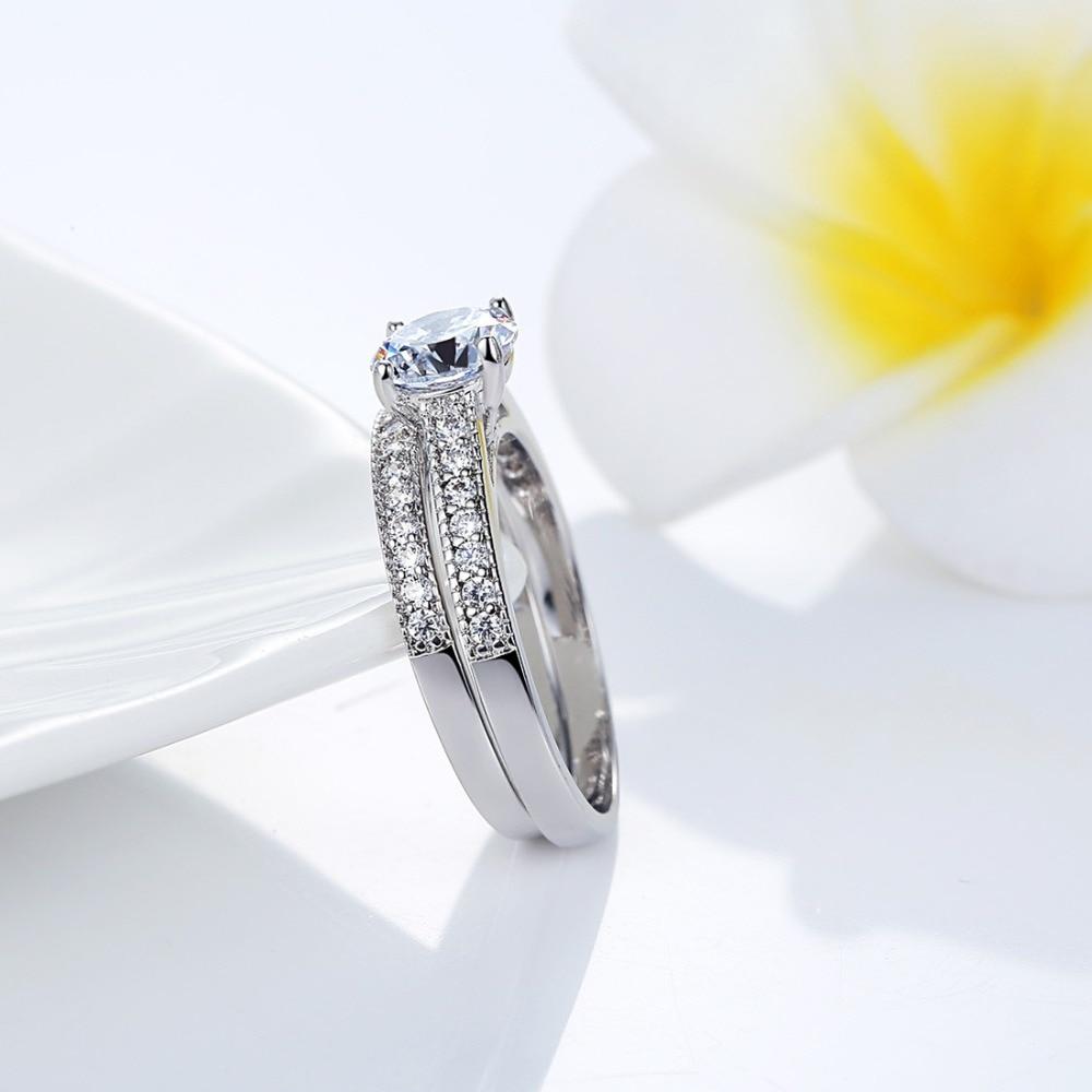Classic Wedding Ring Traditional Engagement Ring with Shiny Brilliant Crystal Stone Silver Plated Bridal Ring for Women