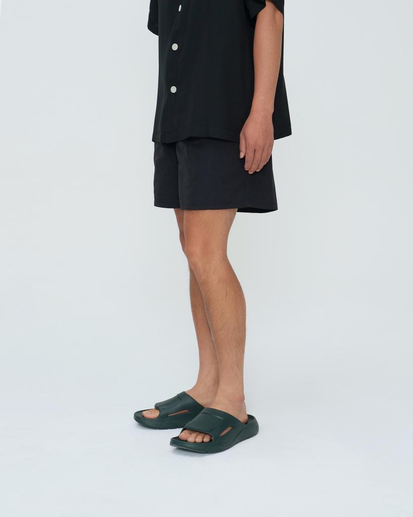 KUNTACH Nylon Surfer Shorts [Black]