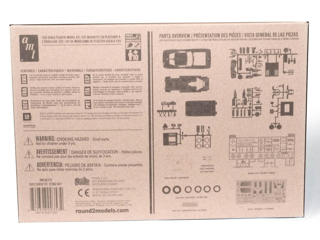 Platz 1963 Chevrolet Corvette Stingray Plastic Model 1/25