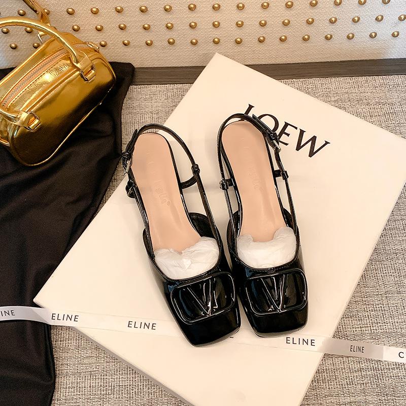 Rosa Französische flache Sandalen mit Tasche für den Zeh Damen Sommer 2025 neu vielseitig quadratische Schnalle hinten offen einzelne Schuhe flache Schuhe