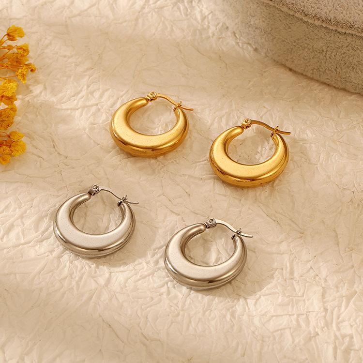 The Same Smooth Hollow Earrings Are Cold and Light Luxury Earrings, Simple and Fashionable, and The Same 18k Real Gold.