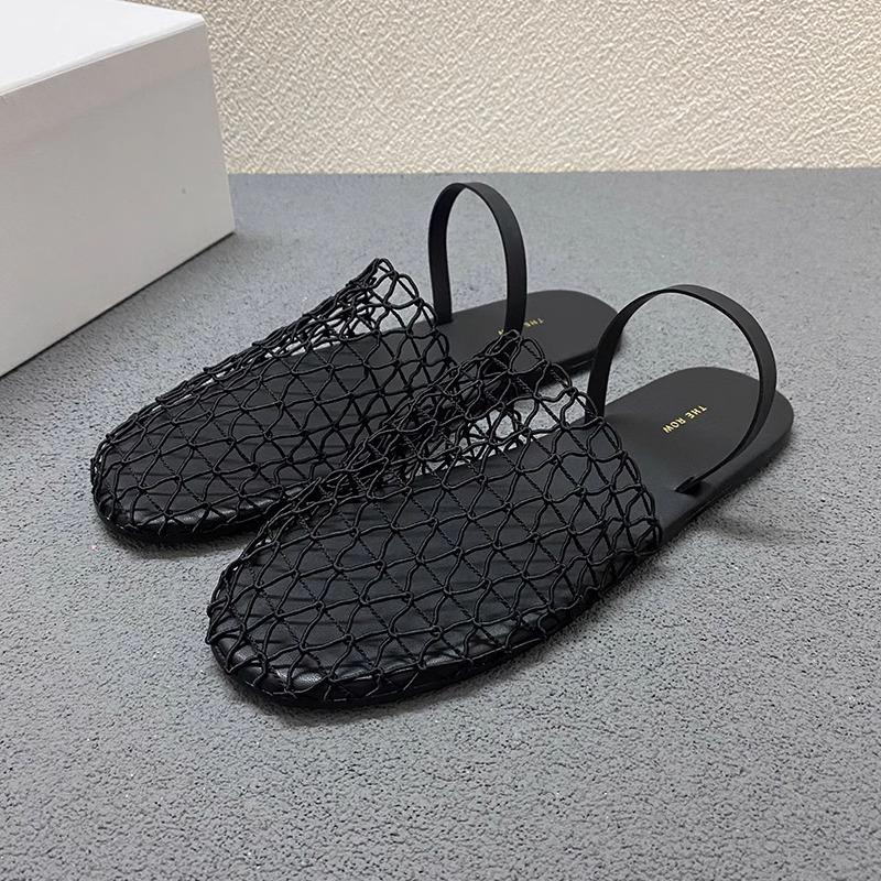 

French retro hollow fishing net surface woven bag head sandals women s 2025 new flat bottom comfortable casual slippers outside wear 41 чорний