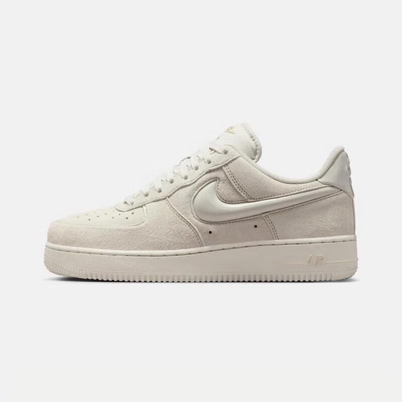 

Nike Women s AF1 Air Force 1 Casual Sneakers 36.5