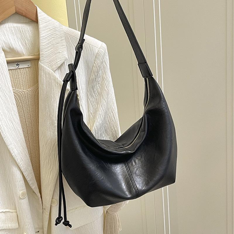 2025 Женская ретро сумка-пельмень из мягкой кожи - Вместительная универсальная сумка через плечо