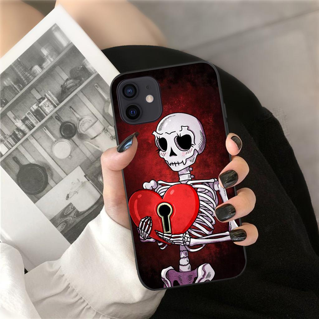 Aplicable a iPhone 16 Funda para teléfono móvil Funda blanda XR Nueva funda para teléfono móvil con calavera Funda para teléfono con calavera
