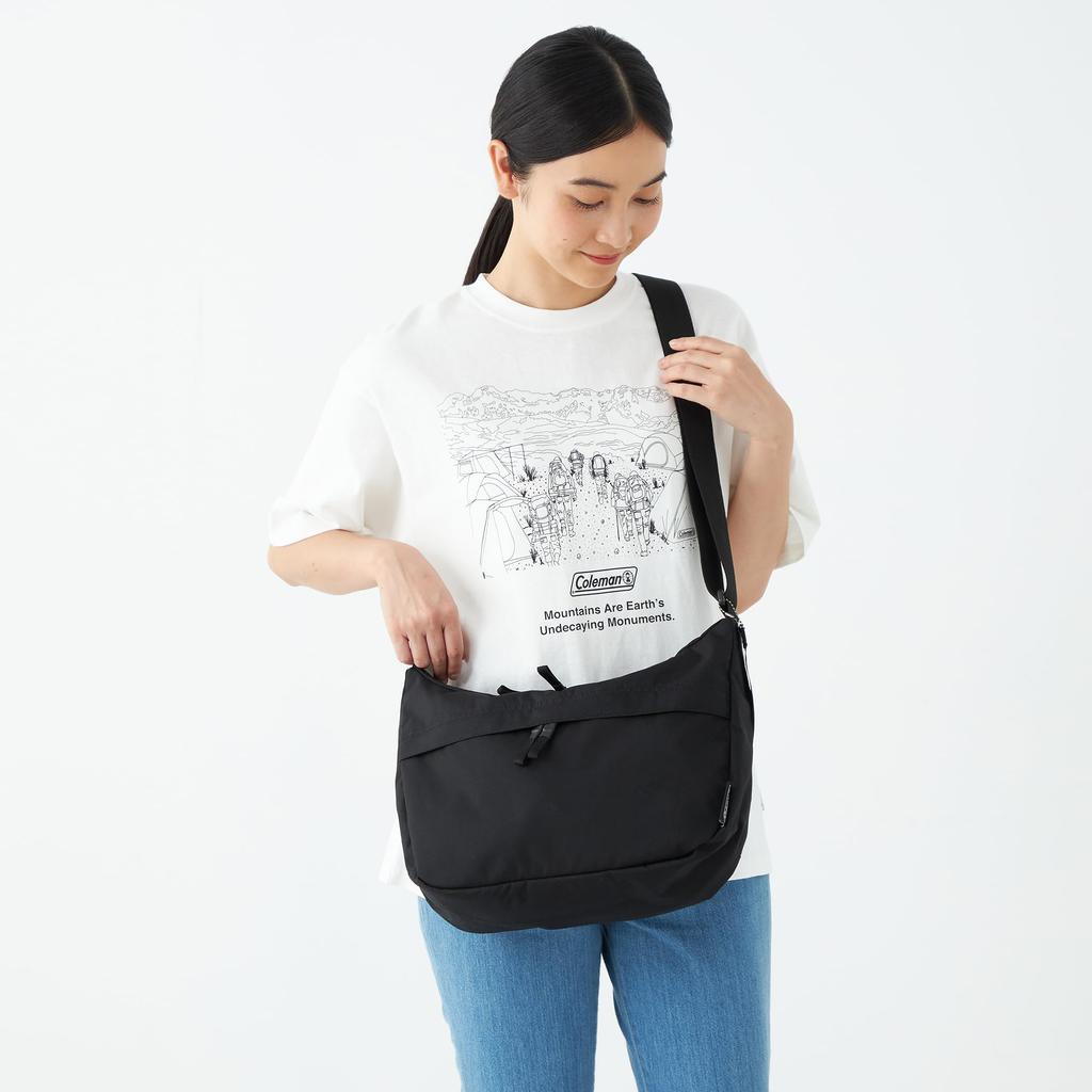 Coleman Uniwalker Banana Shoulder Bag (Black)
