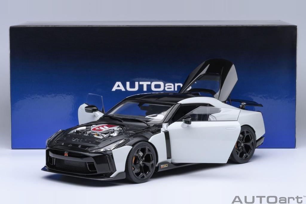 AUTOart Scale Nissan by ITALDESIGN Finished Model 77511 1/18 GT-R50 (Metallic White/Black)