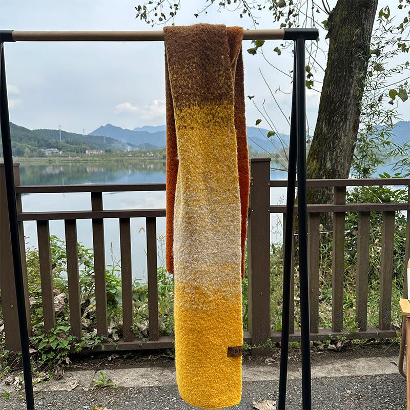 High-end niche scarf women's autumn and winter rainbow-colored knitted shawl thickened warm contrasting color design scarf