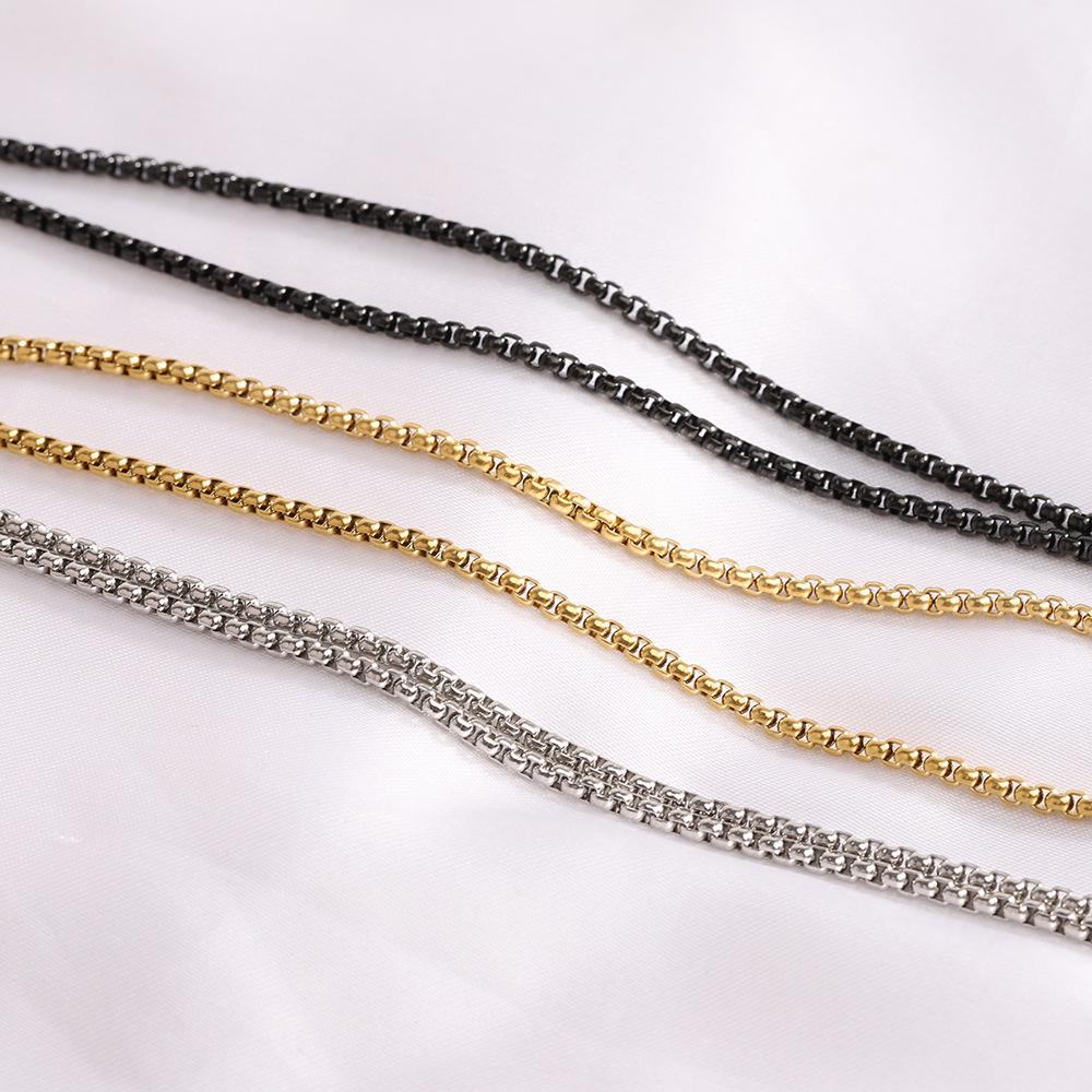 European & American Style 26MM Rhinestone Cross Necklace: Simple Versatile Stainless Steel Pendant for Women