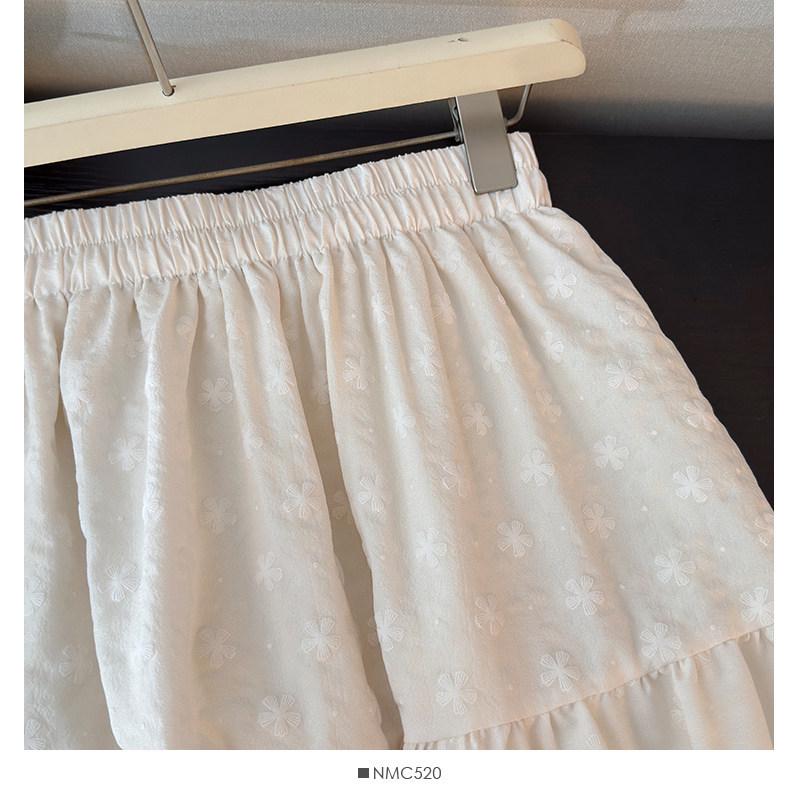 Romantic French Embroidered Floral Pleated A-line Skirt - Spring 2026