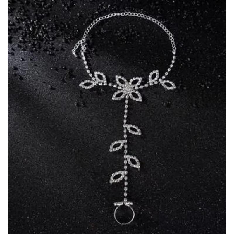 New Trendy Summer Daisy Flower Chain Anklet Connecting Foot Finger Bracelet Barefoot Anklets for Women Bohemian Beach Foot Chain