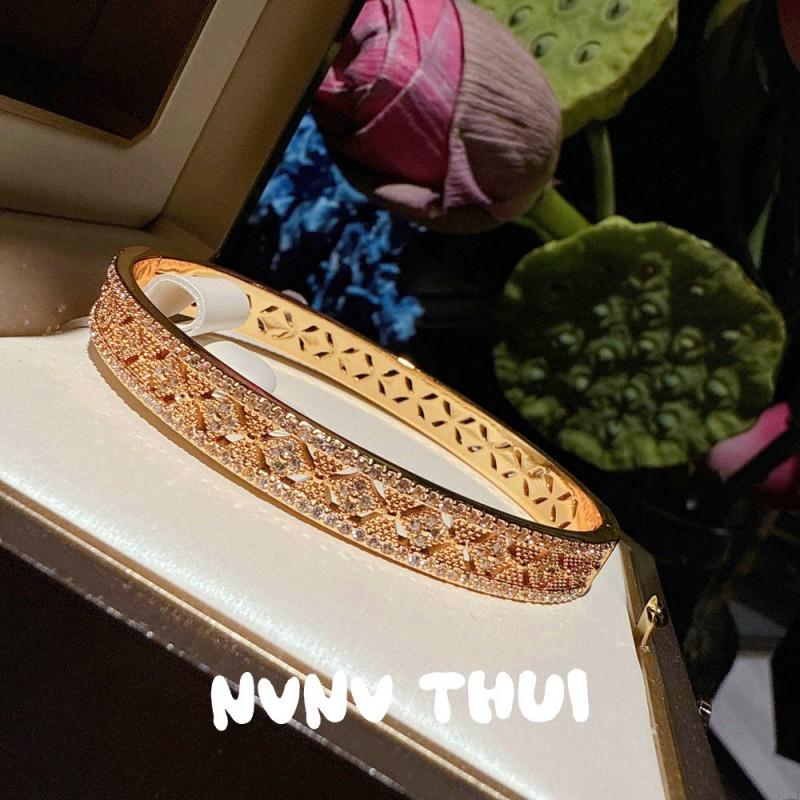 Vintage-Inspired Filigree Cuff Bracelet With Crystal Inlay Floral Wrap Chain Set Women