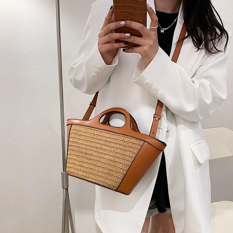 Retro Portable Fur Bag Substitute Vegetable Basket Bag Imitation Straw Pattern Women's Bag Handbag Dealer