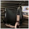 2024 New Retro Bag Female Korean Version Shoulder Bag Fashion Street Trend Leisure Commute Bucket Bag