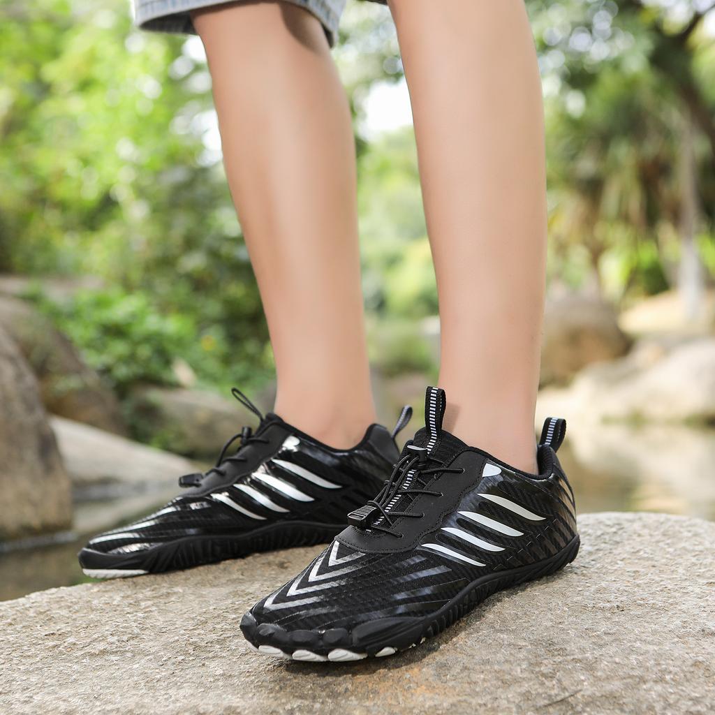 2024 New Outdoor Five-Finger Thickened Barefoot Surfing Shoes, Wading Shoes, Hiking Shoes, Rock Climbing Cross-Country Men's and Women's Mountaineerin