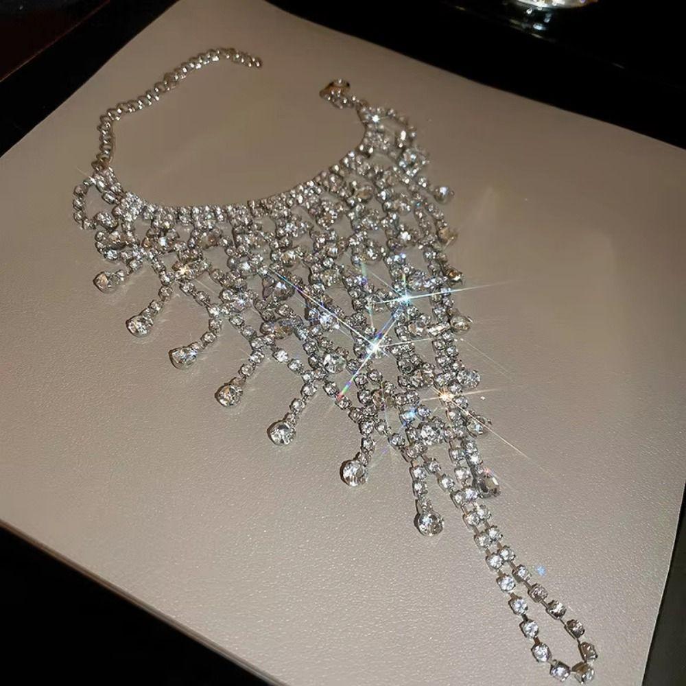 Elegant Rhinestone Bracelet Trendy Hand Crystal Bracelet Chain Finger Bangle Bracelet Beach Party