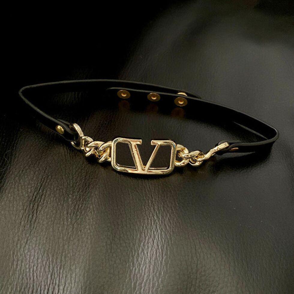Chic High-End V-Letter Metal and Leather Choker for Women