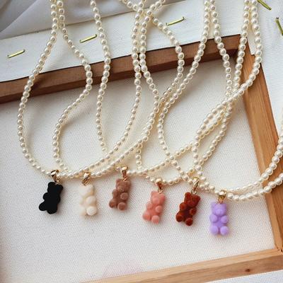 Colar Feminino Quente de Pérolas de Água Doce em Camadas com Ursinho Haribo