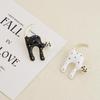 Creative Black White Enamel Cat Brooches For Women Girls Fashion Cartoon Cute Kitten Animal Brooch Clothing Accessories Jewelry