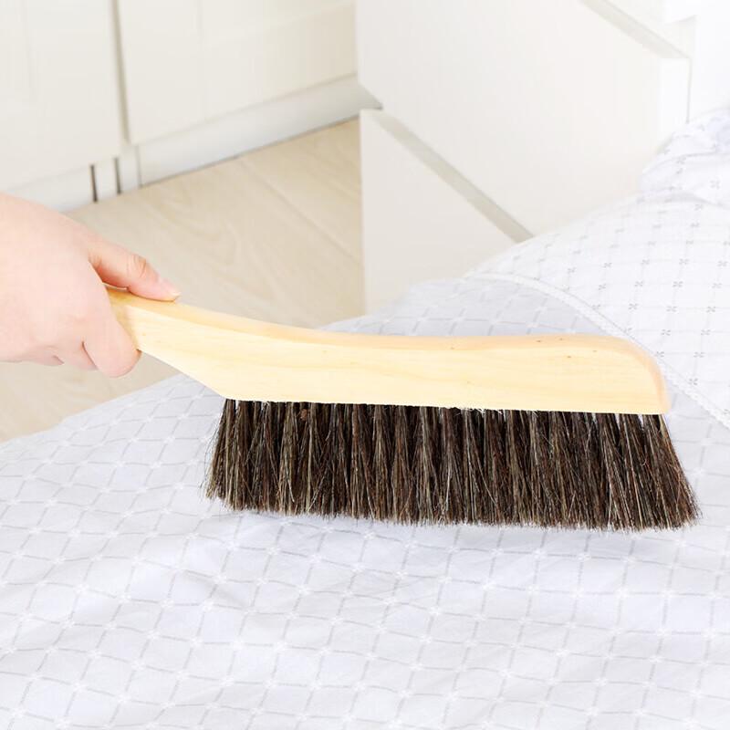 Meiliya Wooden Handle Dusting Bed Brush