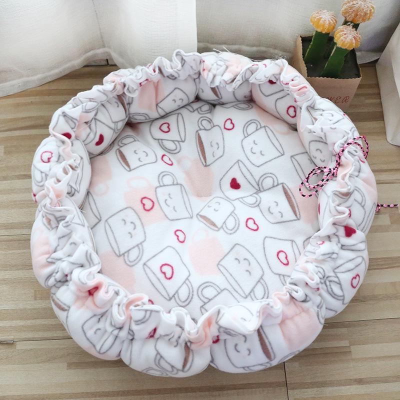 Universal Pet Nest: Medium & Large Pumpkin-Style Cushion for Cats and Dogs