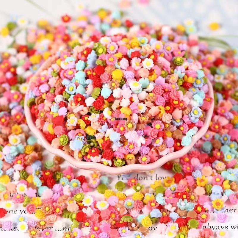 

Мини Цветные Пятилепестковые Цветы Стразы для Нейл-арта - Украшения Неправильной Формы No. 6 - 30 pcs