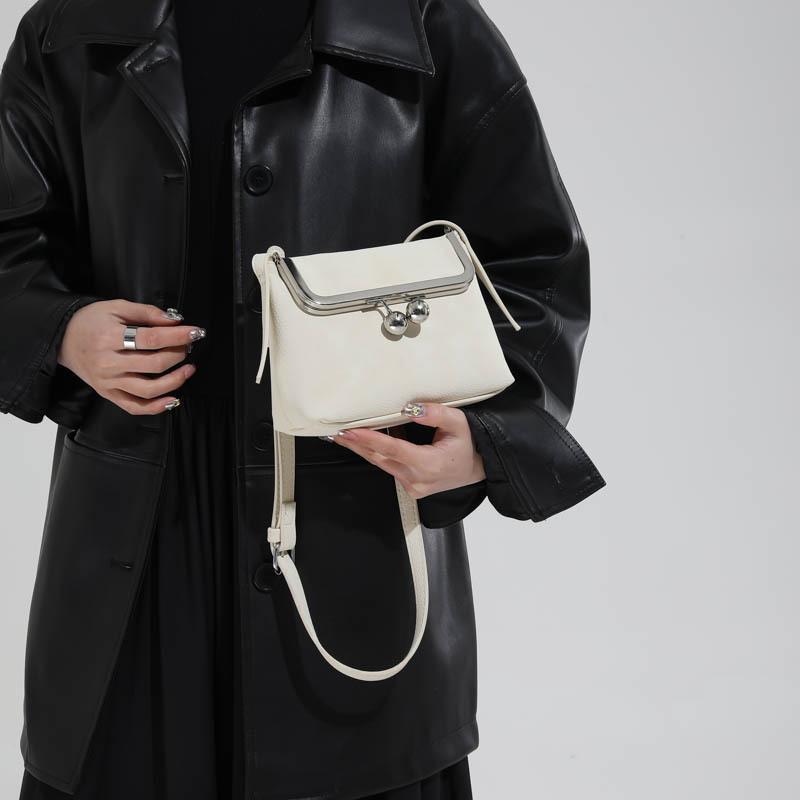 Clasp Bag with Litchi Pattern, Trendy Single-shoulder Casual Crossbody Women's Bag, Versatile and Easy To Match
