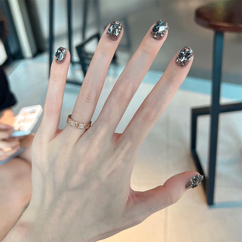 

Spicy Girl Short Black Bling Glitter Wearable Nail Patches Glue Style