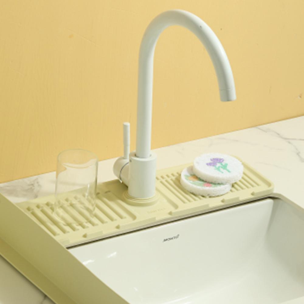 

1 Silicone Faucet Drain Mat, Simple Solid Color Square Sink Anti-Splash Mat, For Kitchen, Bathroom Multi-Functional Drain Mat светло-желтого