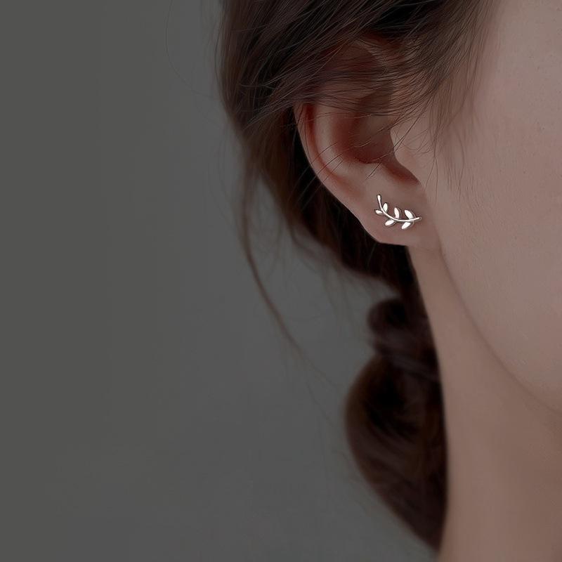 925 Sterling Silver Leaf Stud Earrings For Woman Piercing Wedding Elegant Jewelry Wholesale   925 Money