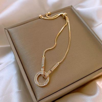Verstellbares Schlangenknochen-Armband für Damen Voll-Diamant-Kreisring Ins Minimalistischer Stil Einzigartiges Design