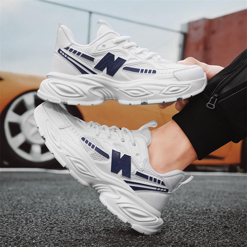 Outdoor lightweight and comfortable low-top soft-soled cushioning sneakers casual shoes comfortable dad trendy shoes