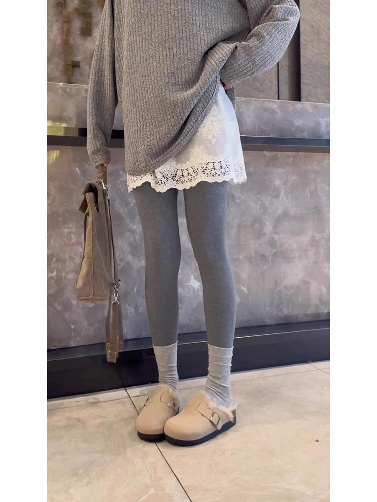 Chic French-Inspired Layered Skirt-Style Women's T-Shirt - Slimming Early Spring Wear
