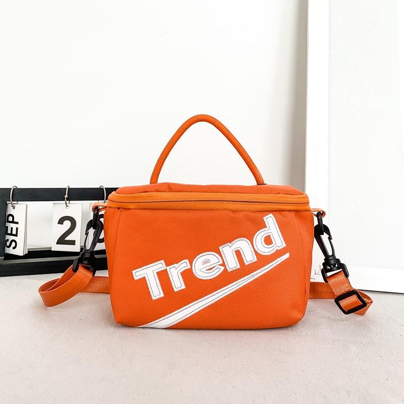 Spring new hook handbag shoulder bag crossbody bag makeup bag popular sports item