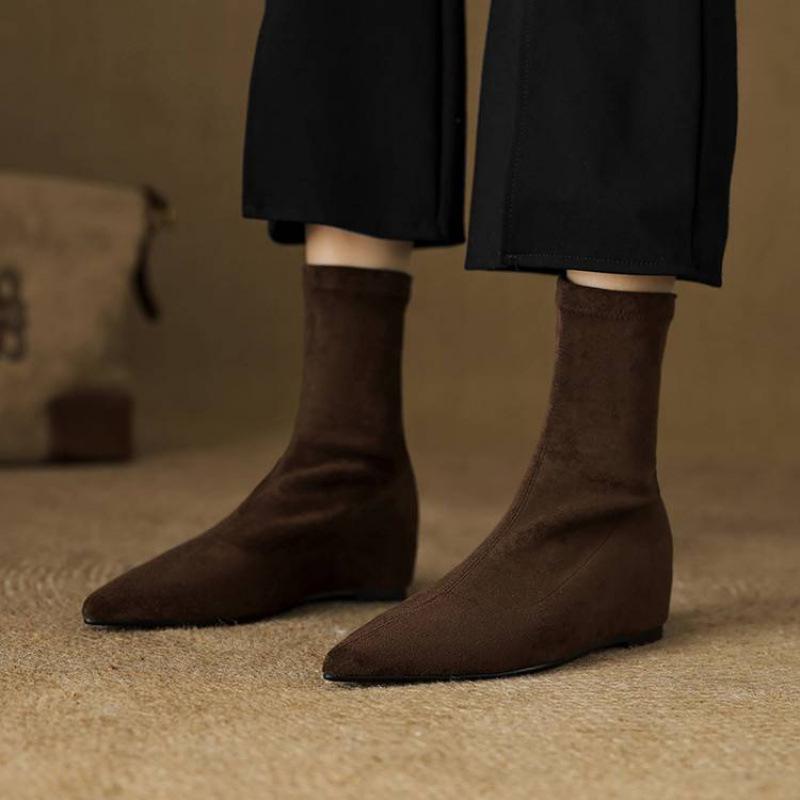 New Women's Elastic Fashion Boots Sleeve Solid Color Medium Heel Pointed Wedge Heel Large Size Women's Boots Comfortable Autumn and Winter Boots