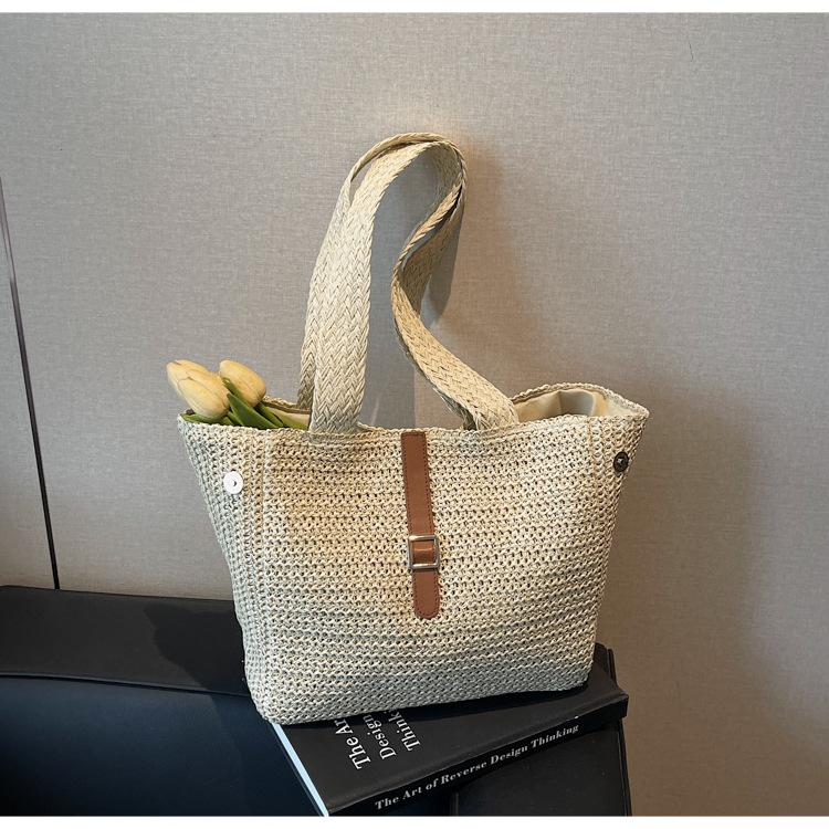 

New niche design woven bag women s spring fashion large-capacity commuter straw bag tote bag off білий колір