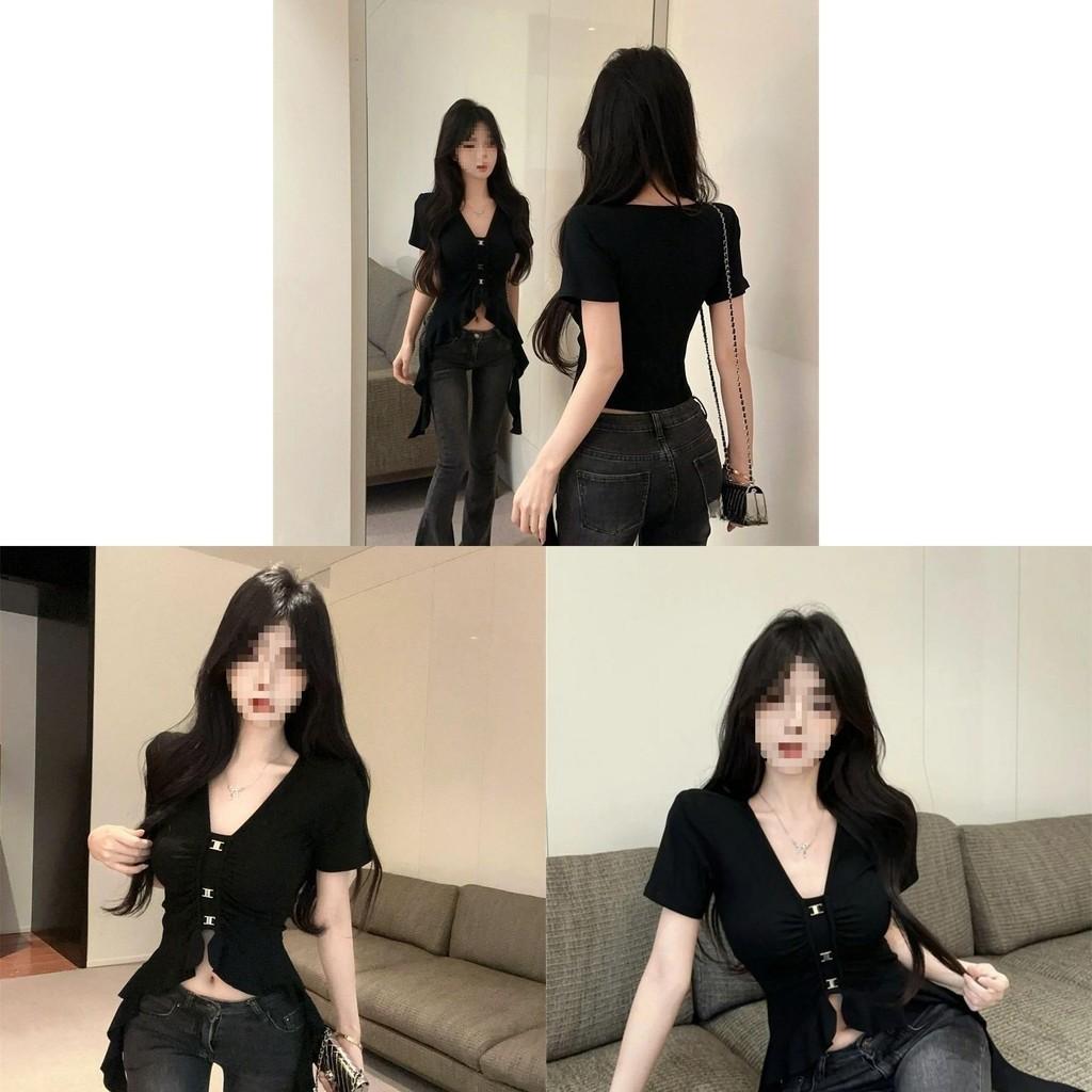 Tshirt For Women Oversized Vneck With Embroidery In Black For Spring 2025