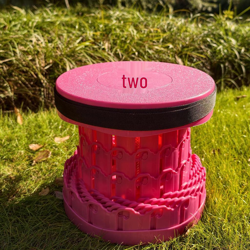 Collapsible Round Plastic Stool for Outdoor, Home, and Travel Use - Ideal for Sketching and Compact Storage.
