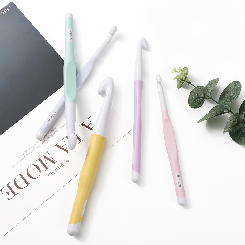 4/5Pcs Ergonomic Handle Crochet Hooks 8/10/12/15/20Mm Knitting Needles Home Weave Yarn Craft Diy Knitting Tool