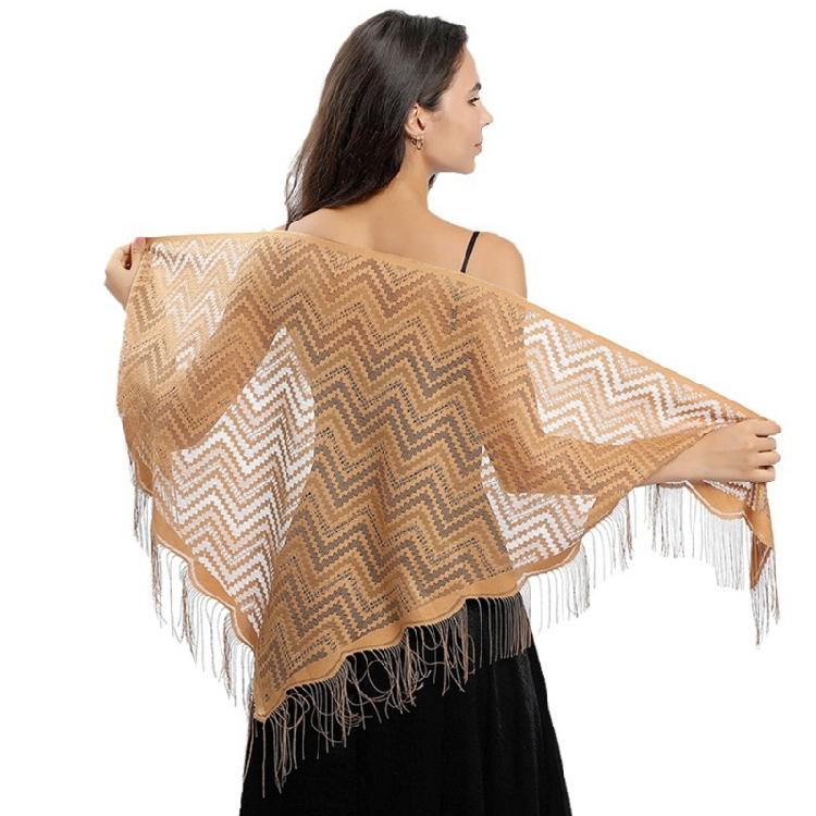 Stylish Triangle Lace Scarf Shoulder Wrap for Women Daily Wear Fringed Shawl for Wedding Ceremonies and Evening Soirees