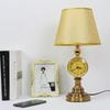 Europäische Schreibtischlampe, Retro-Schlafzimmer-Nachttischlampe, amerikanische dekorative Beleuchtung mit Uhr und Nachtlicht