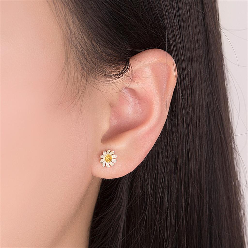 Korean Style Daisy Tulip Flowers Stud Earrings For Women Dropping Oil Pearl Crystal Earring for Women Girls Pretty Jewelry Gifts