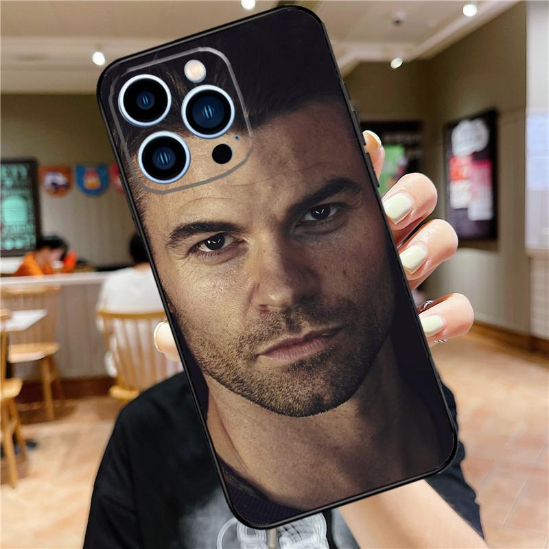 The Originals Klaus Mikaelson Case For iPhone 17 15 14 13 12 11 16 Pro Max Mini Plus 16e 17 Air Bumper Cover Accessories