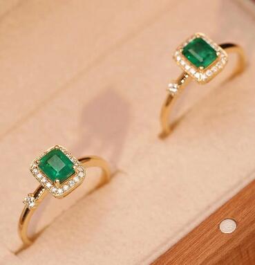 Classic Ring for Women's Inlaid Emerald Zircon Ring Can Be Folded Wear Jewelry Party Jewelry Wedding Bride Ring Couples Ring