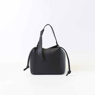 Niche Design Texture Soft Bag Portable Vegetable Basket Bag Versatile Commuter Drawstring Single Shoulder Crossbody Bucket Bag Women